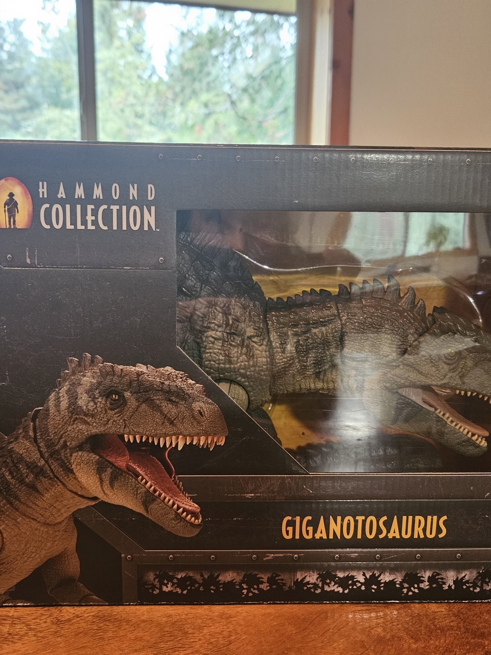 Giganotosaurus Reptile Figure - Brown